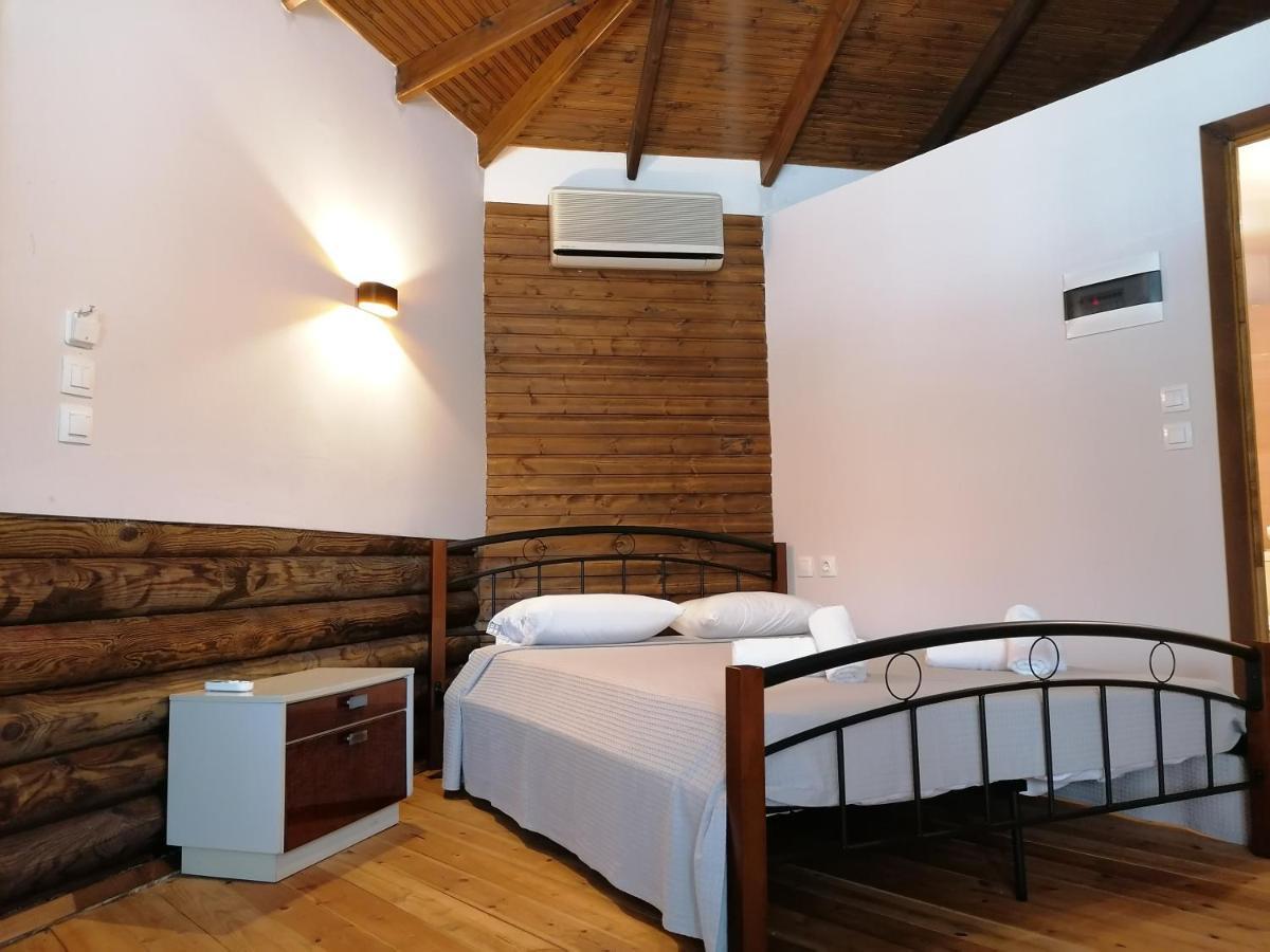 Hotel Wooden House Keramotí Esterno foto